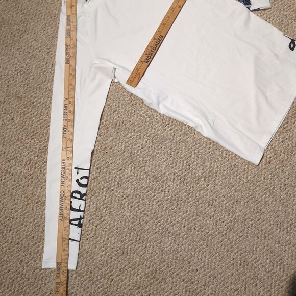 LAFROI Burst Maximum Performance Rash Guard Shirt Mens Small White Black Skulls - Picture 3 of 7